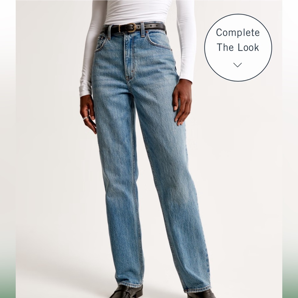 NWT Abercrombie & Fitch Women’s Ultra High Rise 90s Straight Jean